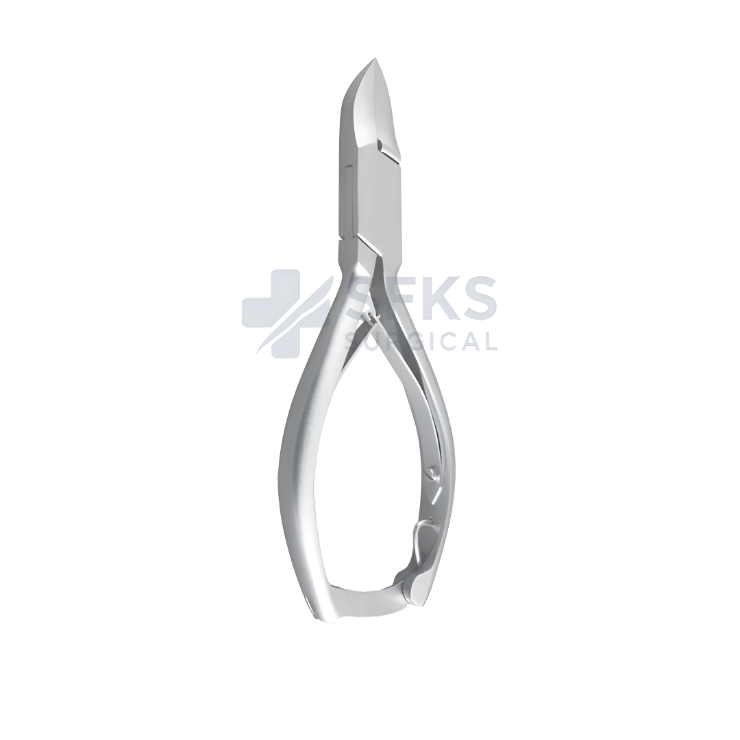 Nail nippers with curved cutters 1 (1)